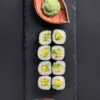 Avokado Maki Rol 130 g