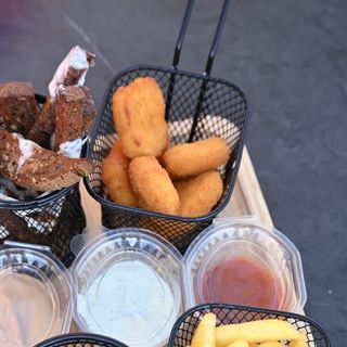 Cheese sticks and fries