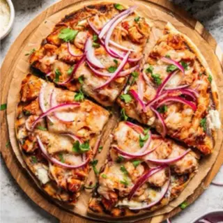 Caesar chicken pizza