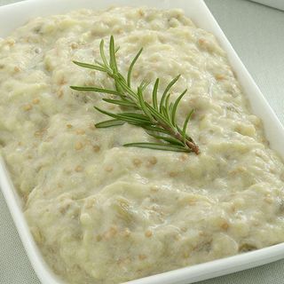 Patlidžan sa jogurtom/Yoğurtlu köz patlıcan 