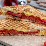 Tost sa sudžukom 250gr