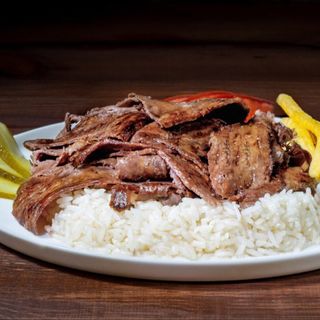 Pilav üstü Et döner