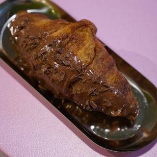 Kroasan sa čokoladom