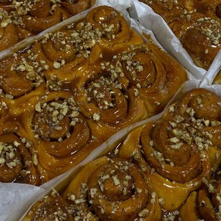 Cinnabon with caramel and walnuts 