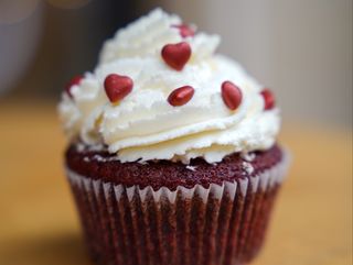 RED VELVET CUPCAKE