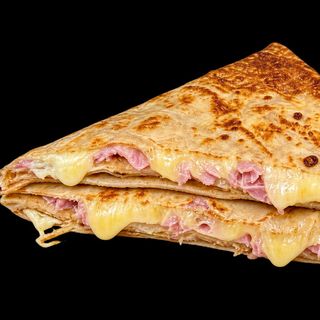 Velika palacinka sa sunkom i sirom
