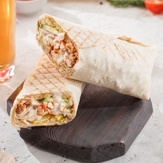 Grecka šaurma sa sirom feta