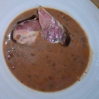 Pasulj sa suvim mesom