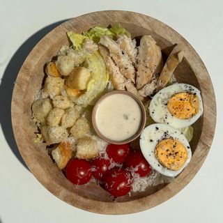 Cezar salata sa piletinom