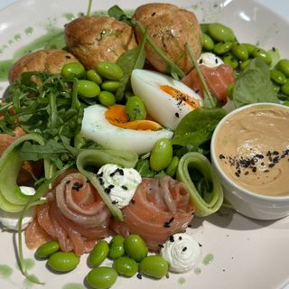 Doručak sa blago slanim lososom