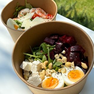 Ljubičasta salata sa cveklom i fetom