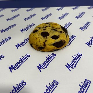 Chocolate chip cookie
