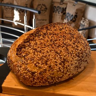 Sourdough hljeb sa sjemenkama