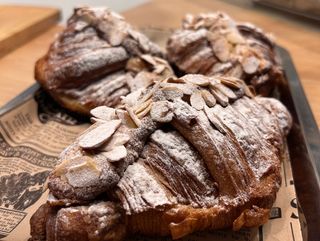 Duplo peceni badem kroasan