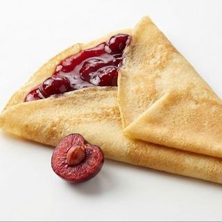 Palačinka sa džemom višnja