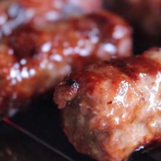 Cevapi na kajmaku