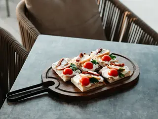 Brusketa Caprese