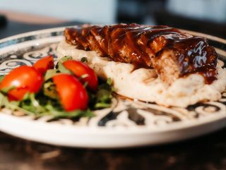 Tagliata Ramstek u pireu od tartufa