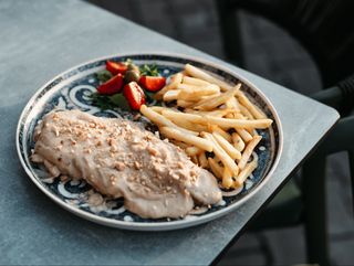 Piletina u sosu od kikirikija