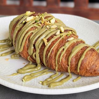 Pistachio croissant