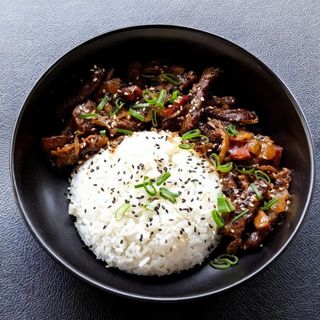 Beef ragout and vegetables