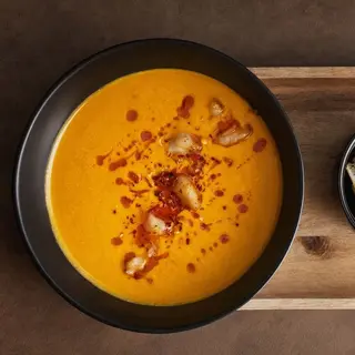 Kremasta supa od bisquea sa gamborima