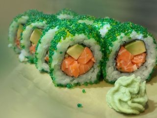 rol vasabi sa lososom (8kom)