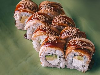 kasugai rol 280g (8kom)