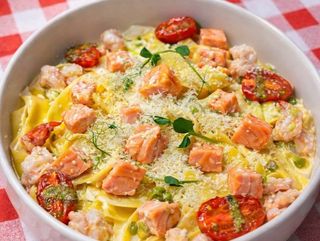 Pasta sa morskimi plodovimi 350g