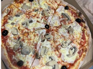 Pizza Capricosa 33cm