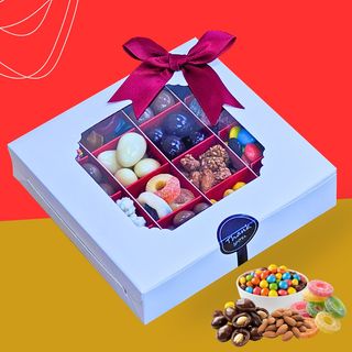 Elegantna poklon mix kutija 16 pregrada bela 500gr