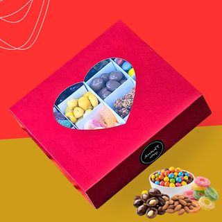 Elegantna poklon mix kutija 16 pregrada srce prorez 500gr