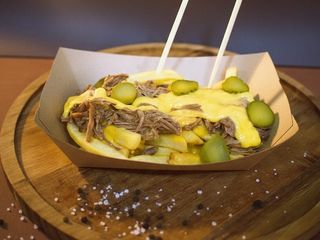 Fries with beef 260 gr