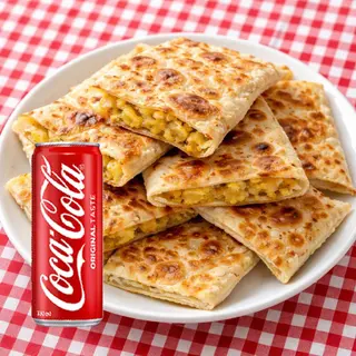 Pita iz tiganja s krompirom + Cola