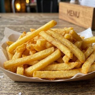 POMFRIT / FRENCH FRIES (200g)