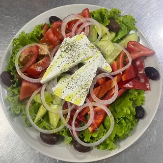 SALATA GRČKA / SALAD GREEK (375g)