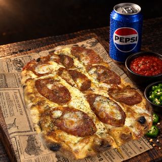 SPICY PINSA KOMBO - Kulen ili Chorizo pinsa i sok