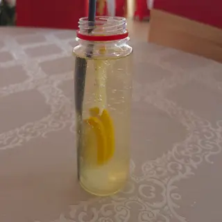 Limoncello Spritz