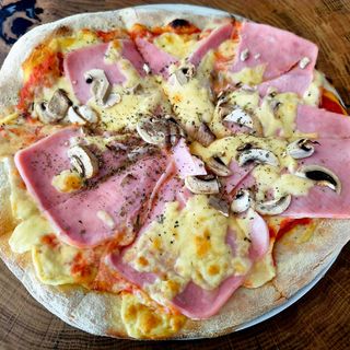 Pizza Capricciosa