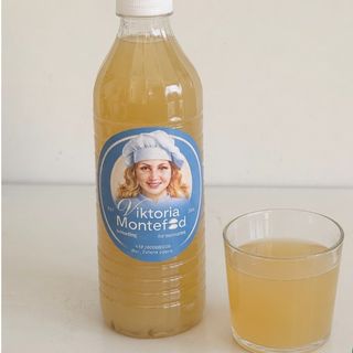 Domaći kompot od jabuke, limuna i mente