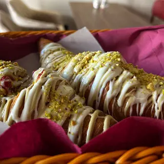 Pistachio Croissant