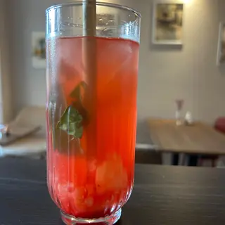 Strawberry Basil Lemonade