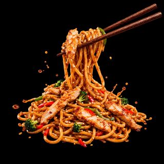 Chicken Noodles 410 g slatko-ljuti sos
