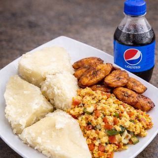 Boiled yam and plantain combo