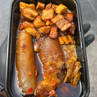 Agoyin Beans 2 Beef & 2 Ponmo & plantain