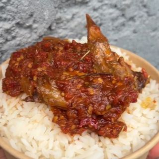 White rice and chicken wings