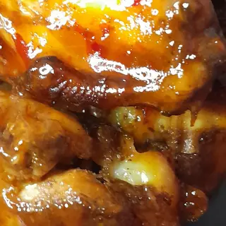 Chicken Wings With Chips(4 full pieces)