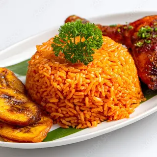 JOLLOF RICE - CHICKEN - PLANTAIN