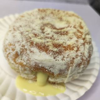 Milky Doughnut