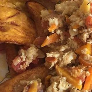 FRIED PLANTAIN ,EGGS,AKAMU